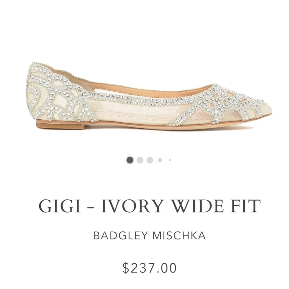 Badgley Mischka Gigi size 9.5 WIDE width, in ivory, NWT